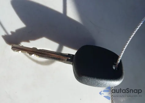 2005 Toyota Corolla z USA, uszkodzony, nr VIN 2T1BR32E25C882813